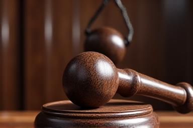 Martillo de juez en un tribunal